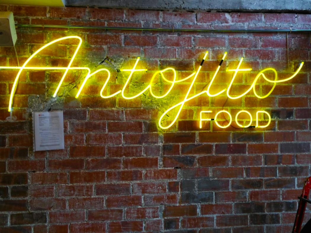 neon-antojito-food-tacoalto